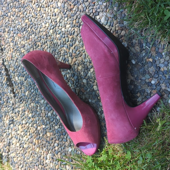 Bandolino pink open toe heel - Picture 2 of 3